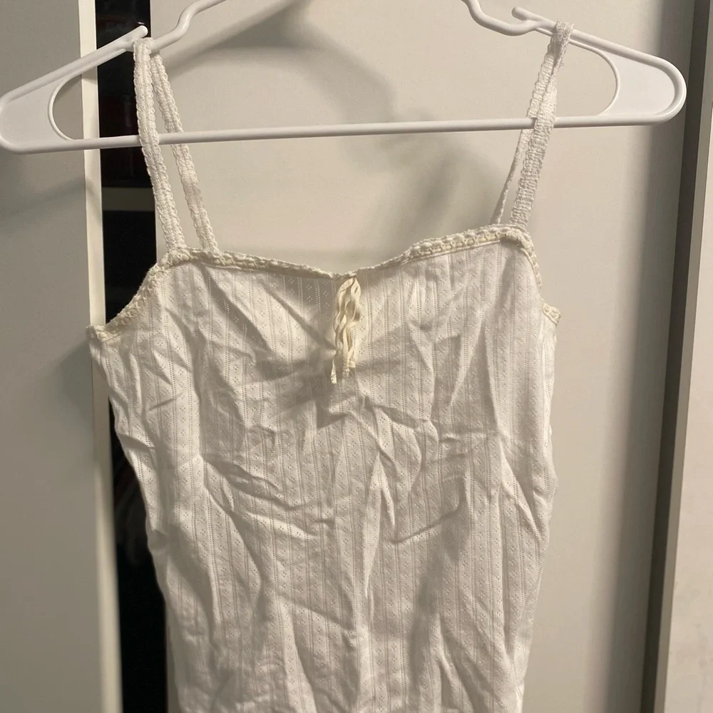 Doen Pointelle Cami Top - Picture 2 of 6